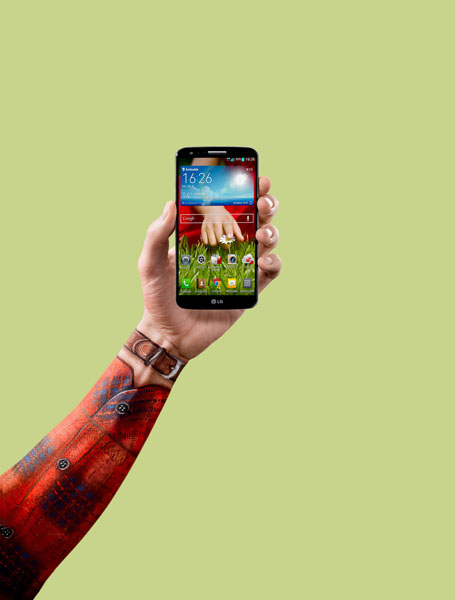 Photograph Eduardo Diaz Bourgeot Vodafone Hand 3 on One Eyeland